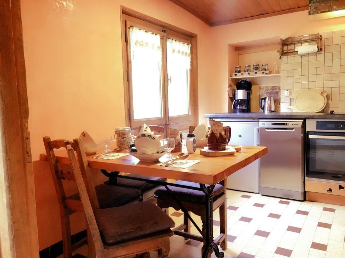 Chalet Genepi มงทริองด์ ภายนอก รูปภาพ